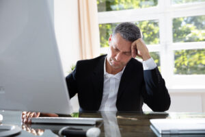 Life disruptions in the office, PRESENTEEISM What is PRESENTEEISM? 